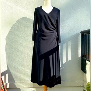 90’s Jones New York Classic polyester long sleeves v-neck black Dress size 12